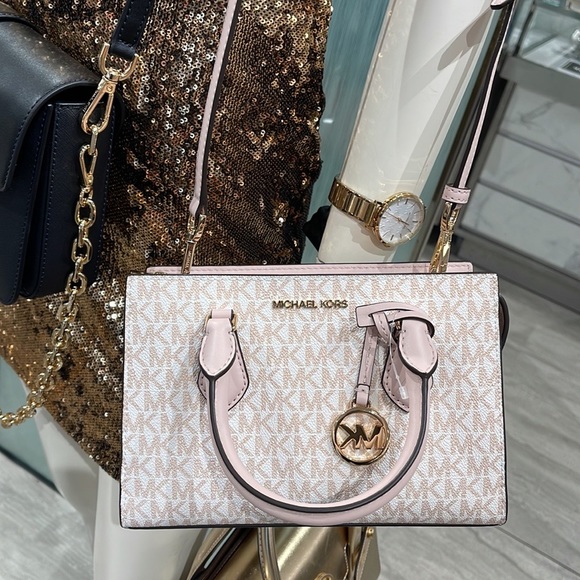Michael Kors Handbags - MICHAEL KORS
Sheila Small Faux Saffiano Leather Satchel
Optic White/Rose Gold